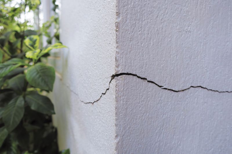 Structural Crack Repair in Apollo Beach, FL